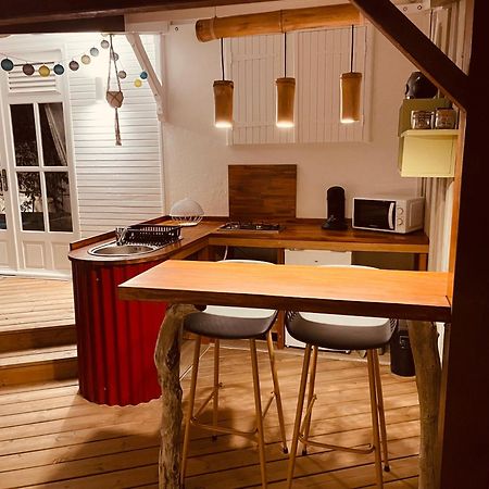 Les Coulirooms - Suite Avec Jacuzzi Et Grande Terrasse Sainte-Anne  Exterior foto