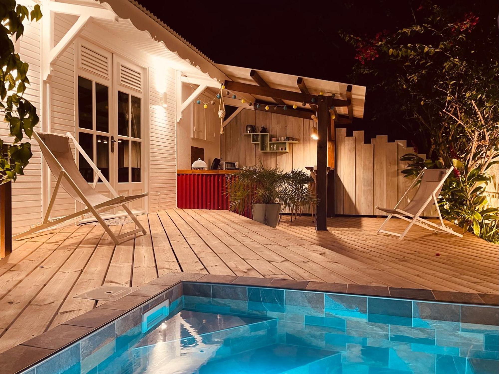 Les Coulirooms - Suite Avec Jacuzzi Et Grande Terrasse Sainte-Anne  Exterior foto