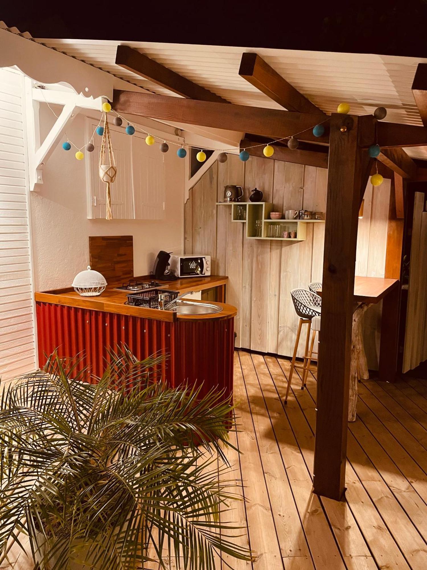 Les Coulirooms - Suite Avec Jacuzzi Et Grande Terrasse Sainte-Anne  Exterior foto