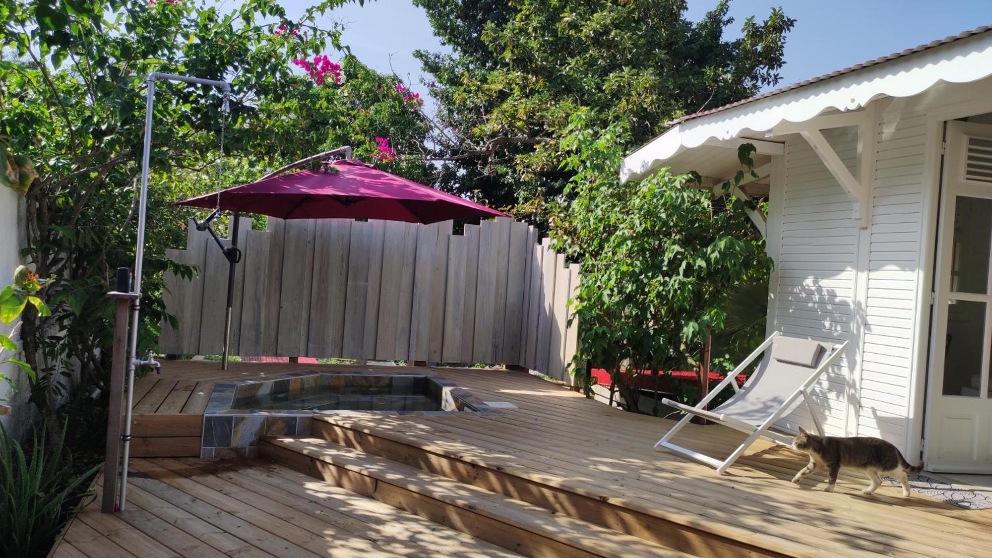 Les Coulirooms - Suite Avec Jacuzzi Et Grande Terrasse Sainte-Anne  Exterior foto